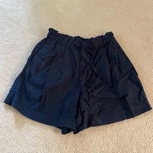 UNIQLO Navy Blue Drawstring Shorts Comfortable Trend Business Casual Summer Cute